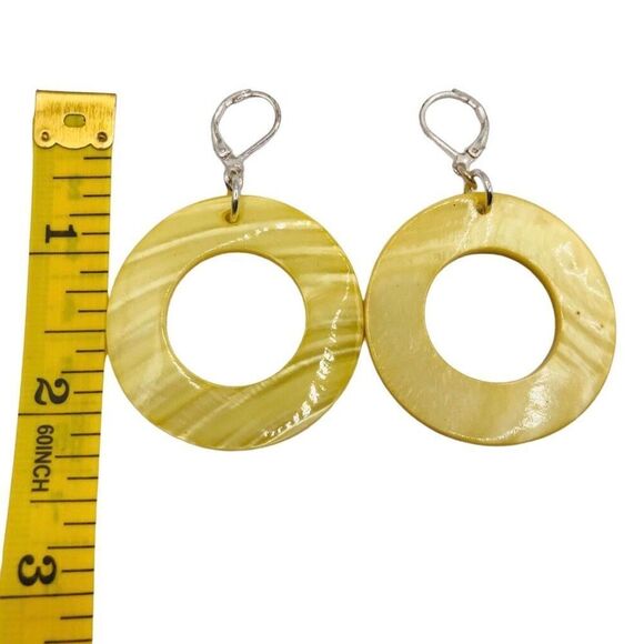 Natural Shell Green and Yellow Open Hoop Dangle Earrings - Picture 8 of 8